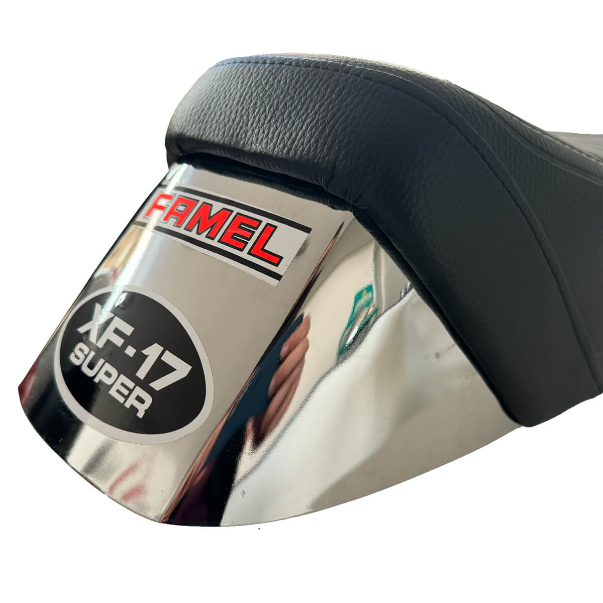 Selim/ Banco Famel XF17 Super