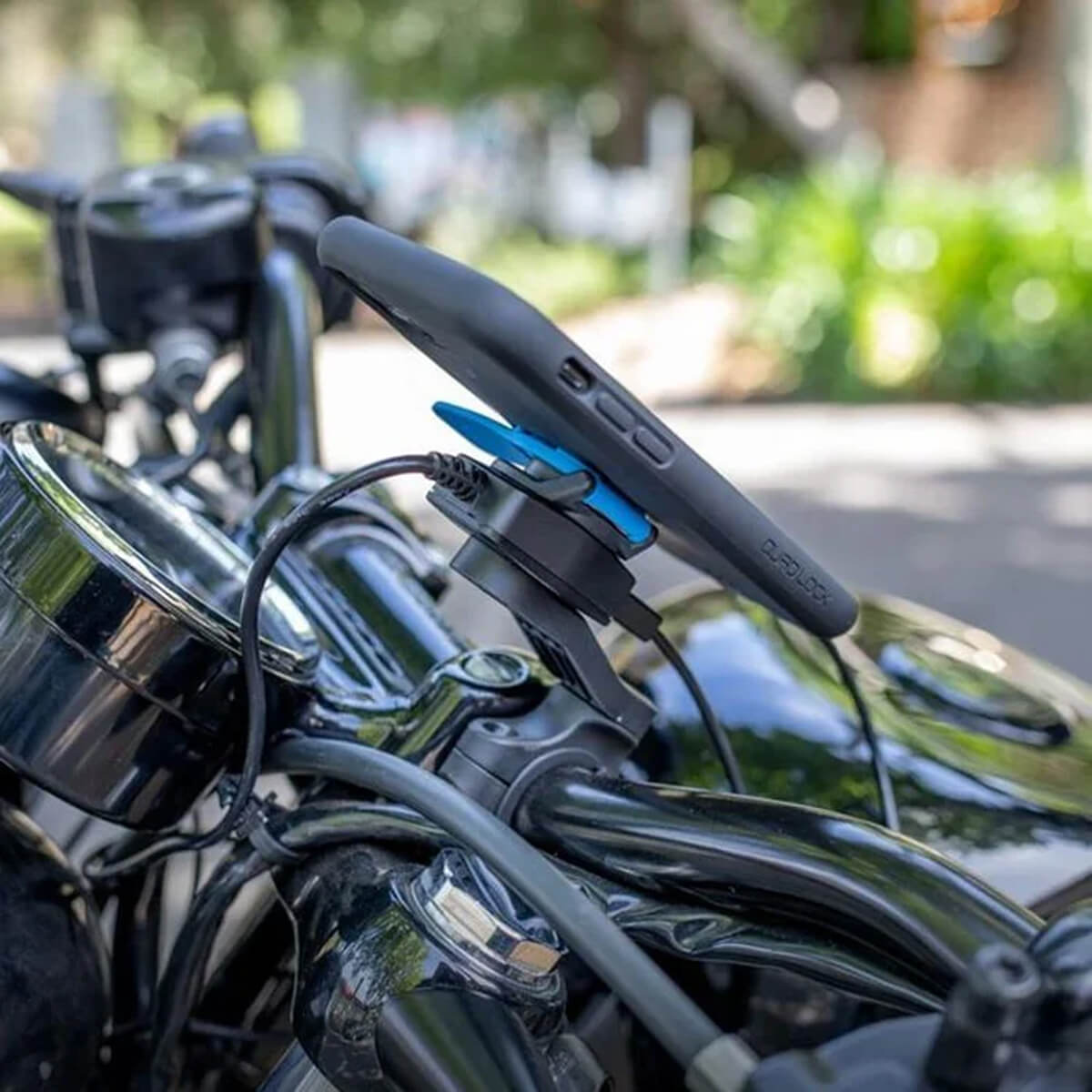 Carregador USB para Suportes QUAD LOCK