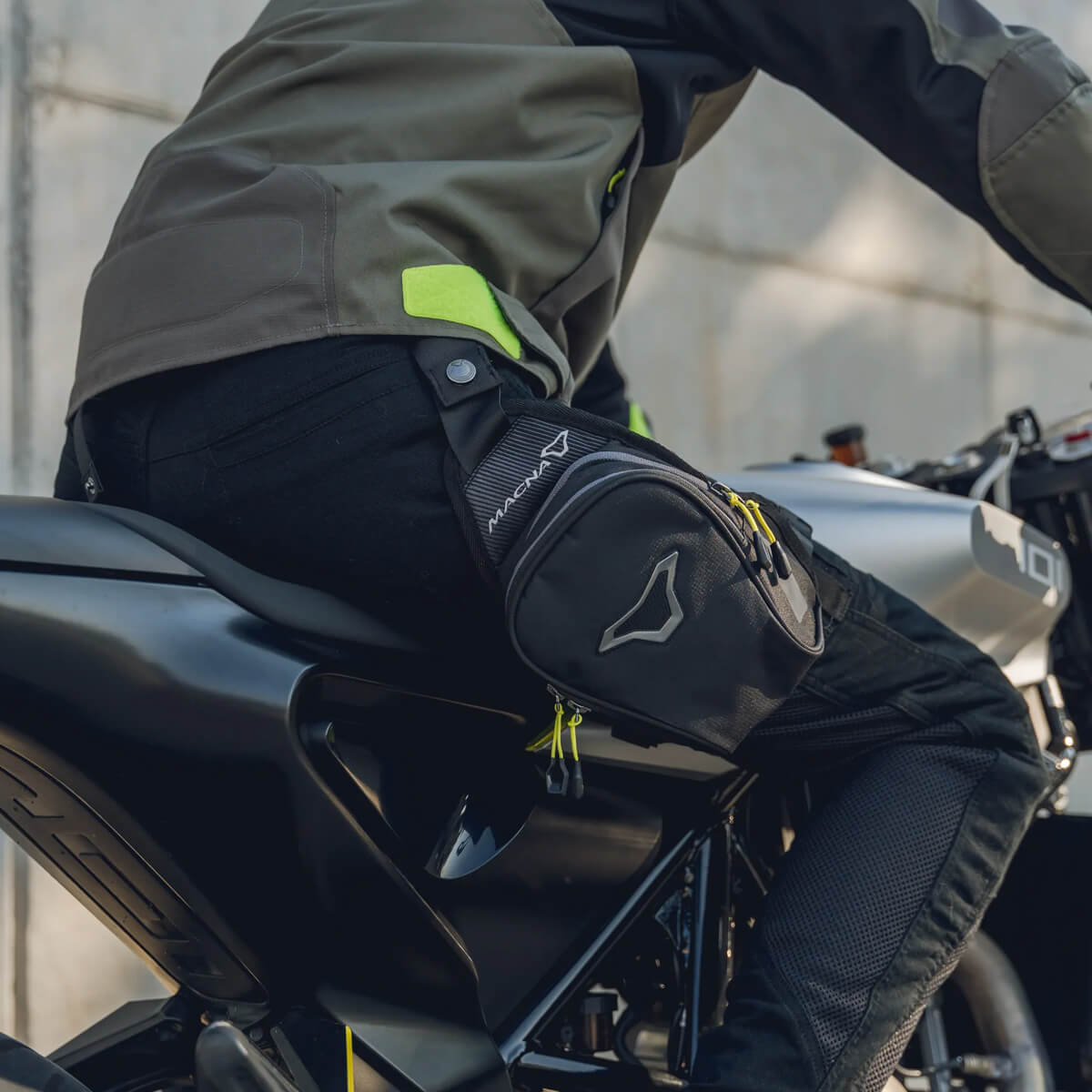 Bolsa de Perna Moto Premium MACNA