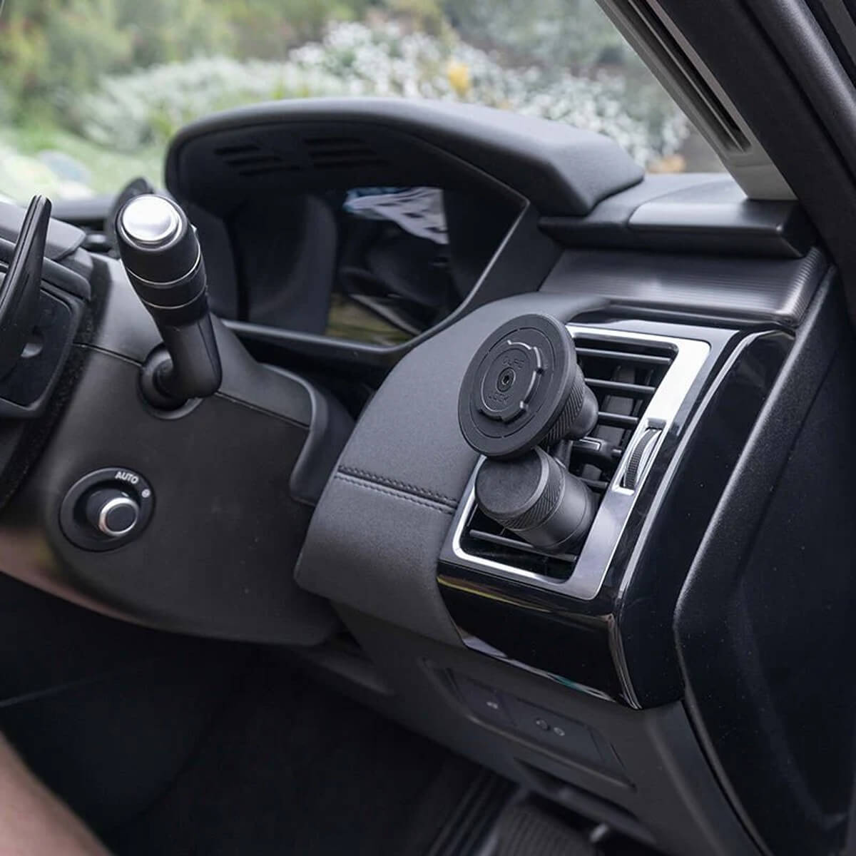 Suporte Telemóvel Carro Para Grade Ventilação QUAD LOCK